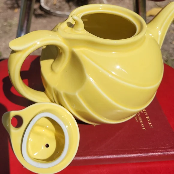Vintage 40's Hall parade pattern canary yellow art deco teapot with hook lid